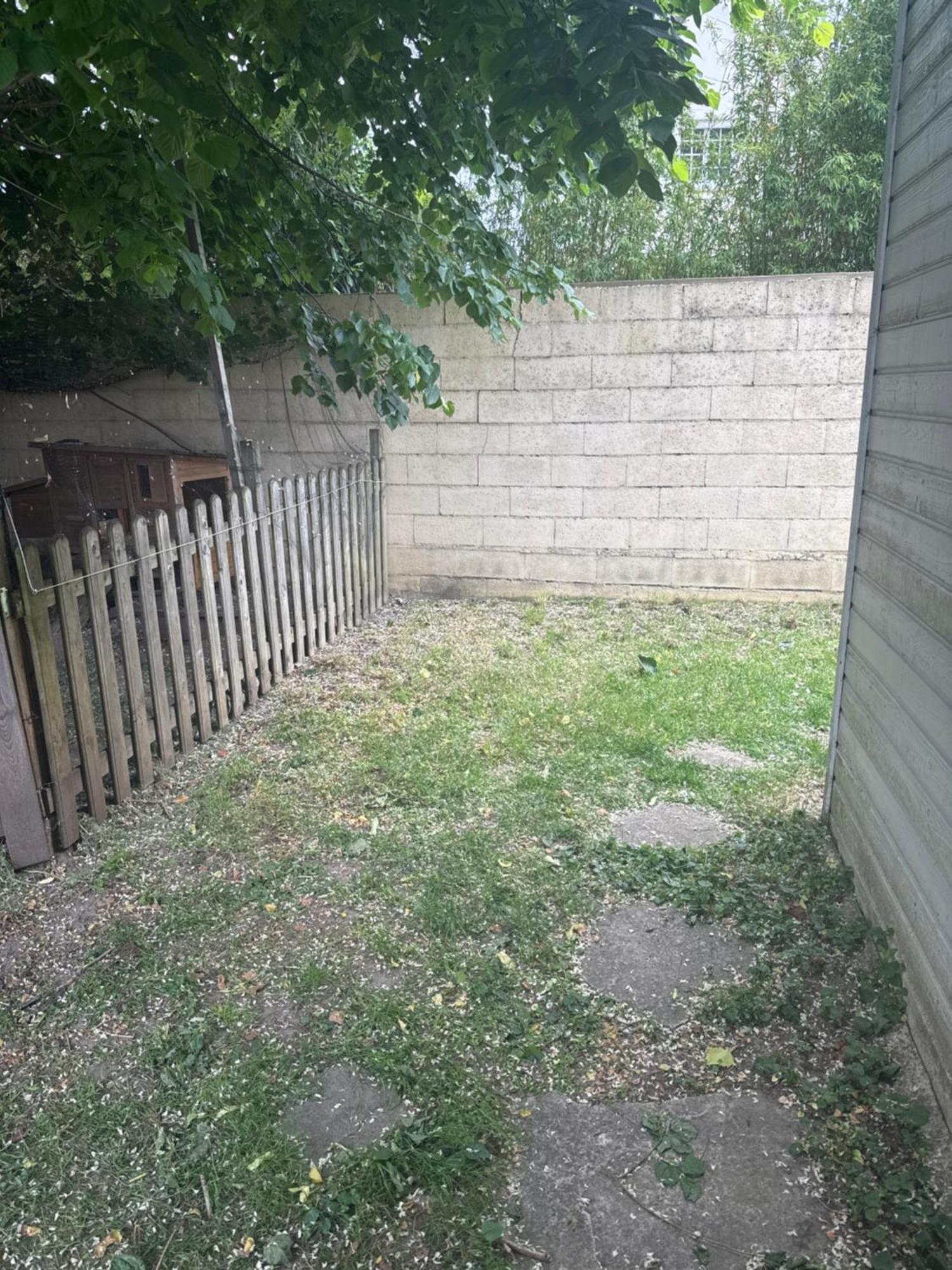 Studio Au Calme Dans Jardin A 30Min De Paris Avec Nouvelle Literie Chatou Extérieur photo